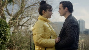 Осторожно, двери закрываются (фильм, 2025)